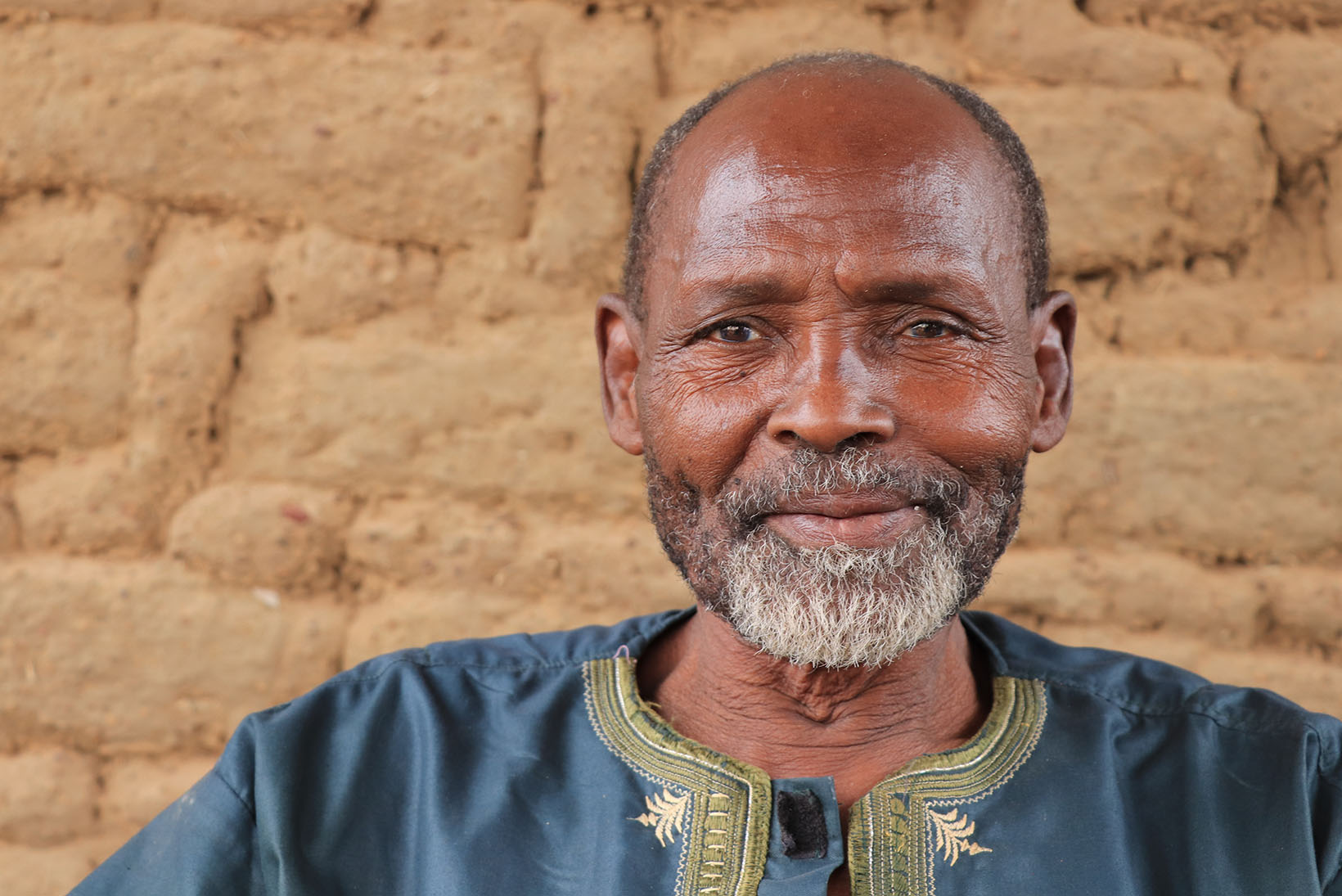 Ritratto di un uomo del Burkina Faso